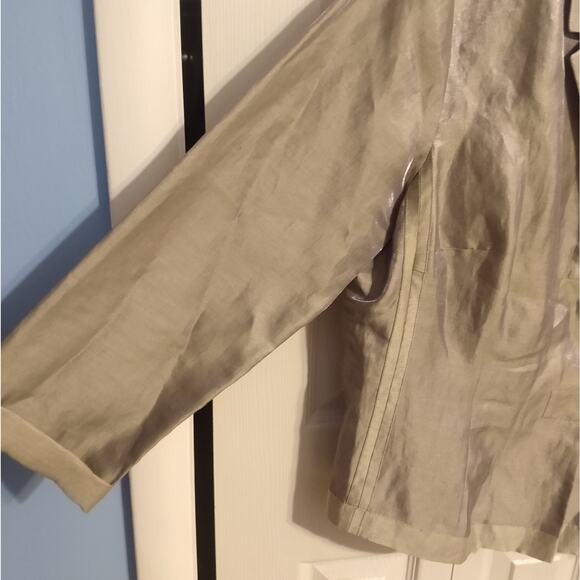 Comme Il Faut by Carole Godin Silver Blazer with Snap Closure Size 4 - Picture 4 of 7